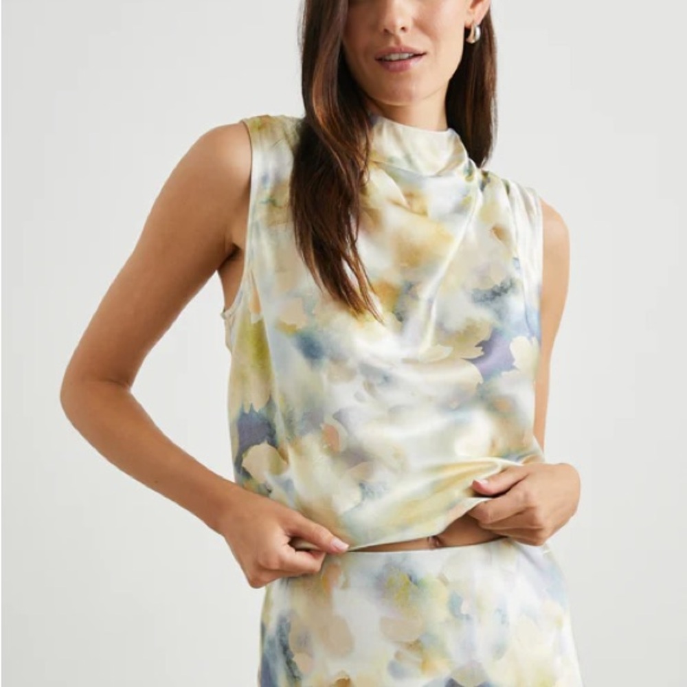 Rails NWT Kaleen Top
Diffused Blossom